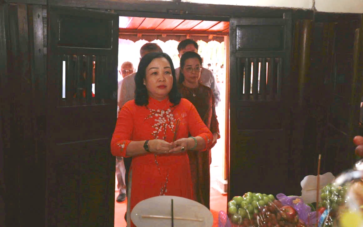 anh 3 bài 5